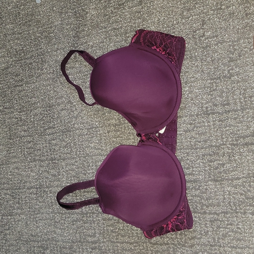 Wacoal size 38D bra
